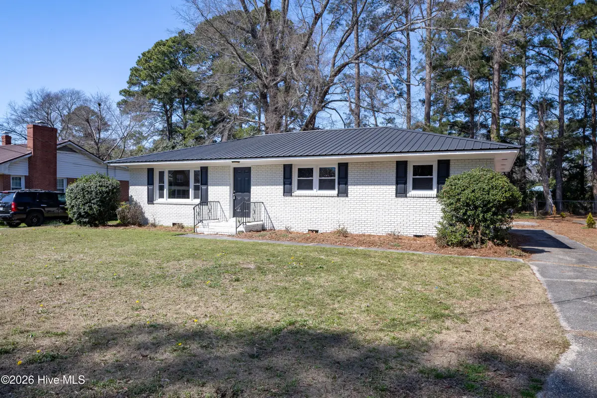 411 Lafayette Street, Clinton, NC 28328 - #1