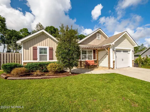 423 Blue Pennant Court, Sneads Ferry, NC 28460