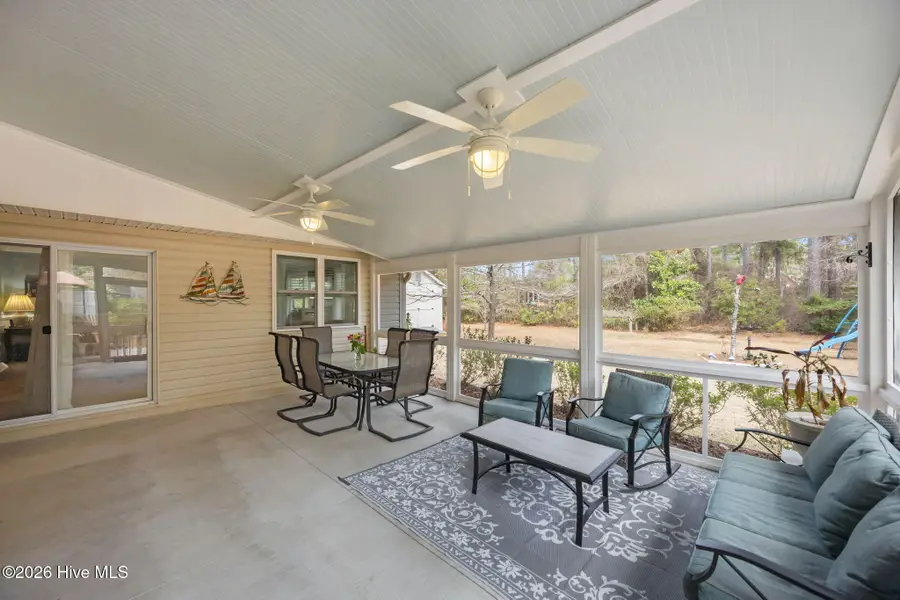 6117 Ibis Lane, New Bern, NC 28560 - #3