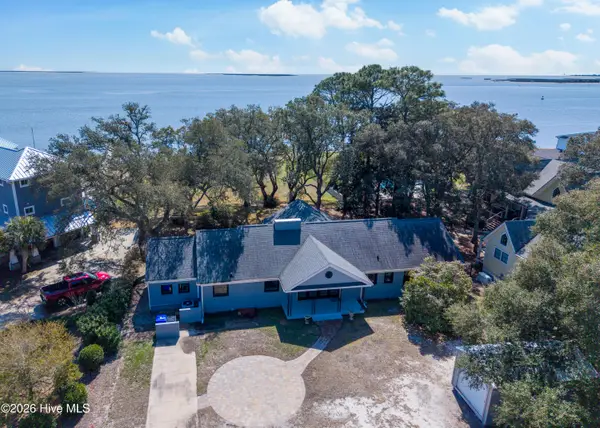 304 River Drive, Southport, NC 28461