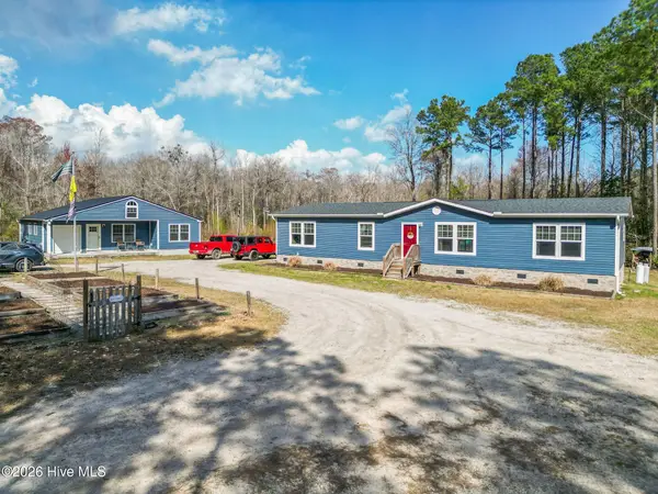 460 Oakey Point Road, Hampstead, NC 28443