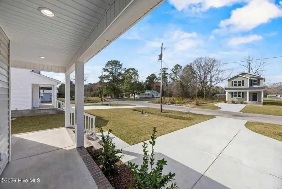 709 W Hayes Street, Burgaw, NC 28425 - #3