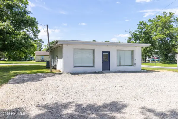 1111 N Oakum Street, Edenton, NC 27932