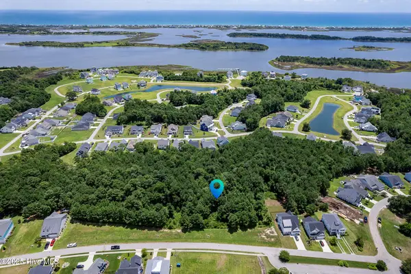 326 Spicer Lake Drive, Holly Ridge, NC 28445