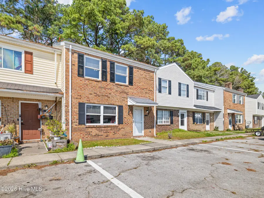 416 Myrtlewood Circle, Jacksonville, NC 28546 - #3