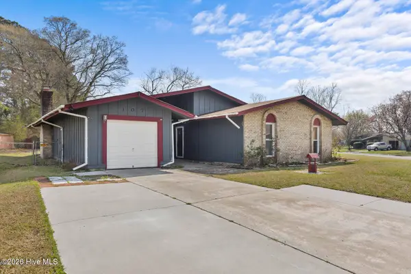 107 Tanglewood Drive, Jacksonville, NC 28540