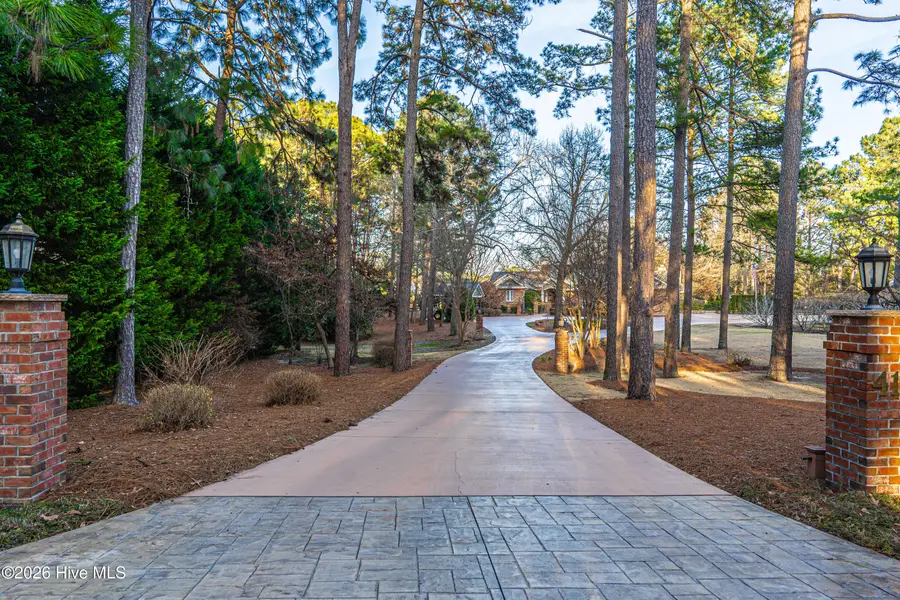 415 Manley Avenue, Southern Pines, NC 28387 - #2