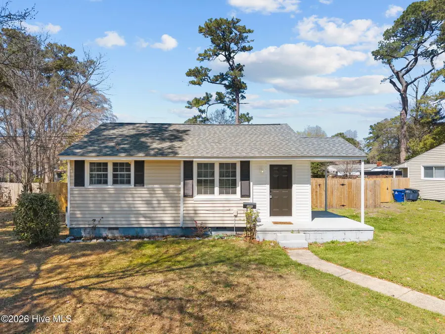 101 Robin Road, Jacksonville, NC 28540 - #2