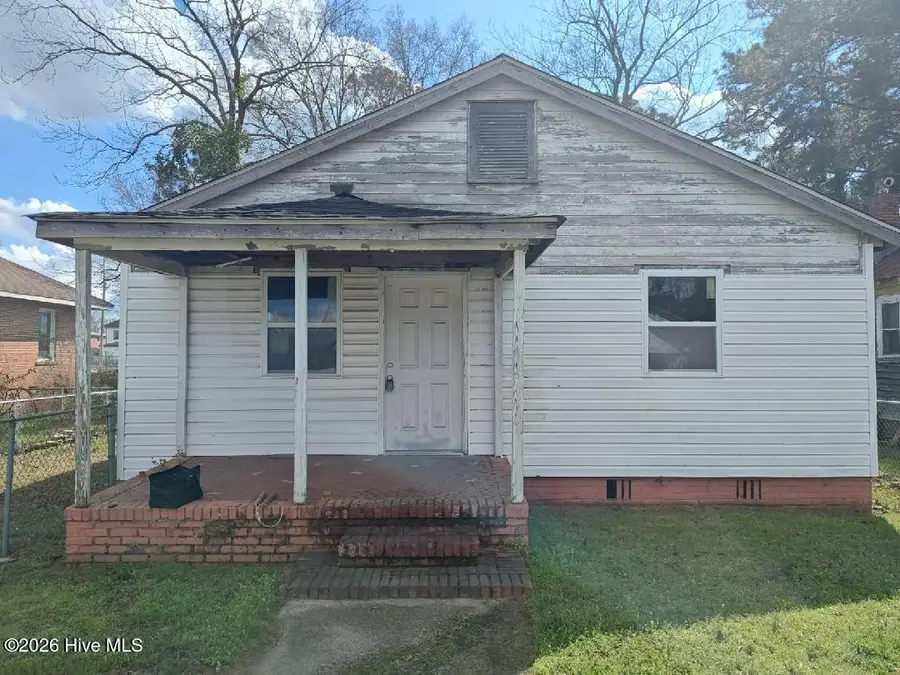 317 E Peyton Avenue, Kinston, NC 28501 - #2