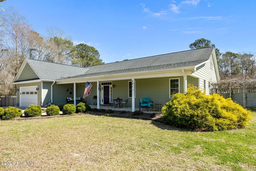 641 Edgewood Avenue, Newport, NC 28570 - #2