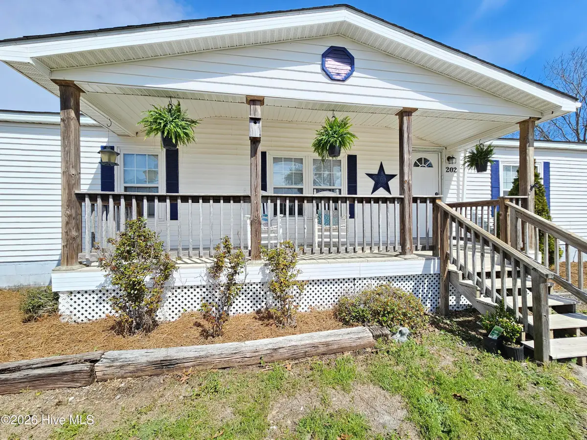 202 Castlebury Lane, Hubert, NC 28539 - #1