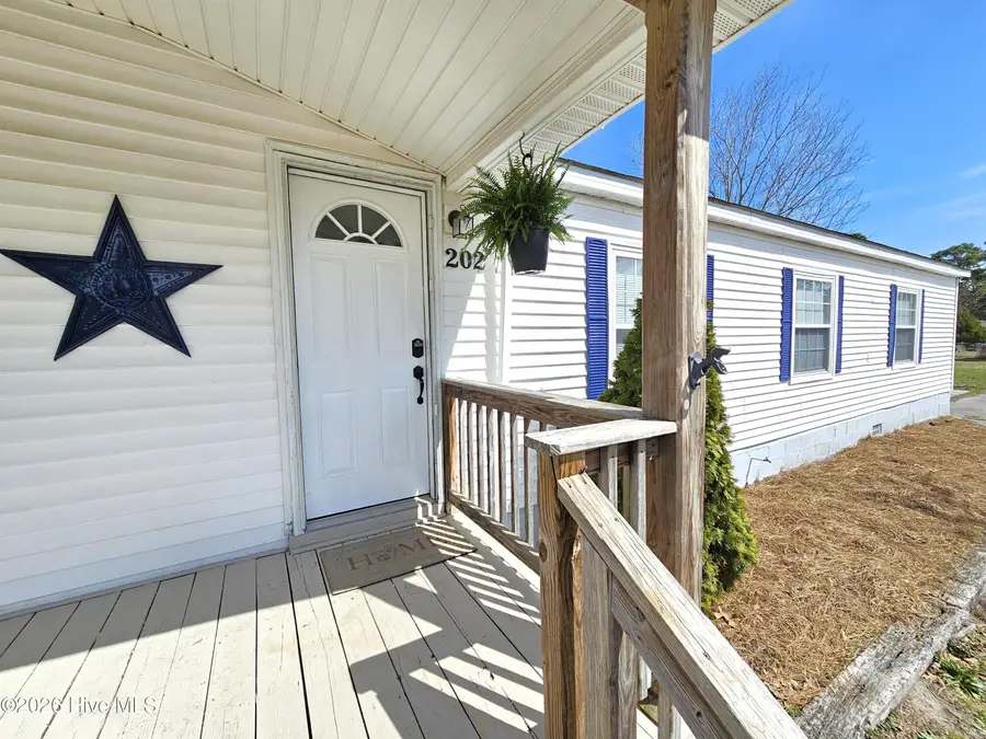 202 Castlebury Lane, Hubert, NC 28539 - #3