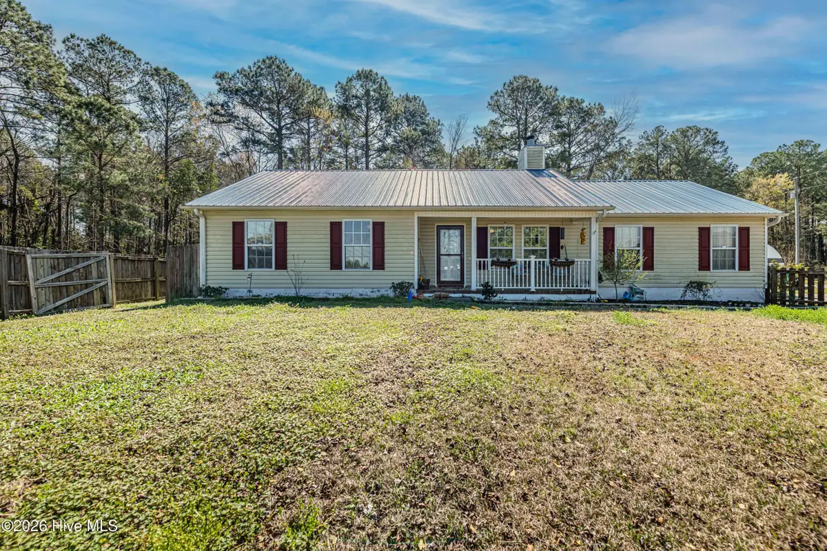 101 Barrington Court, Maple Hill, NC 28454 - #1