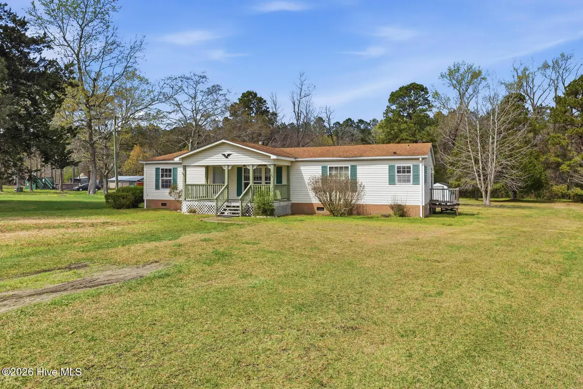 216 Luther Banks Road, Richlands, NC 28574 - #1