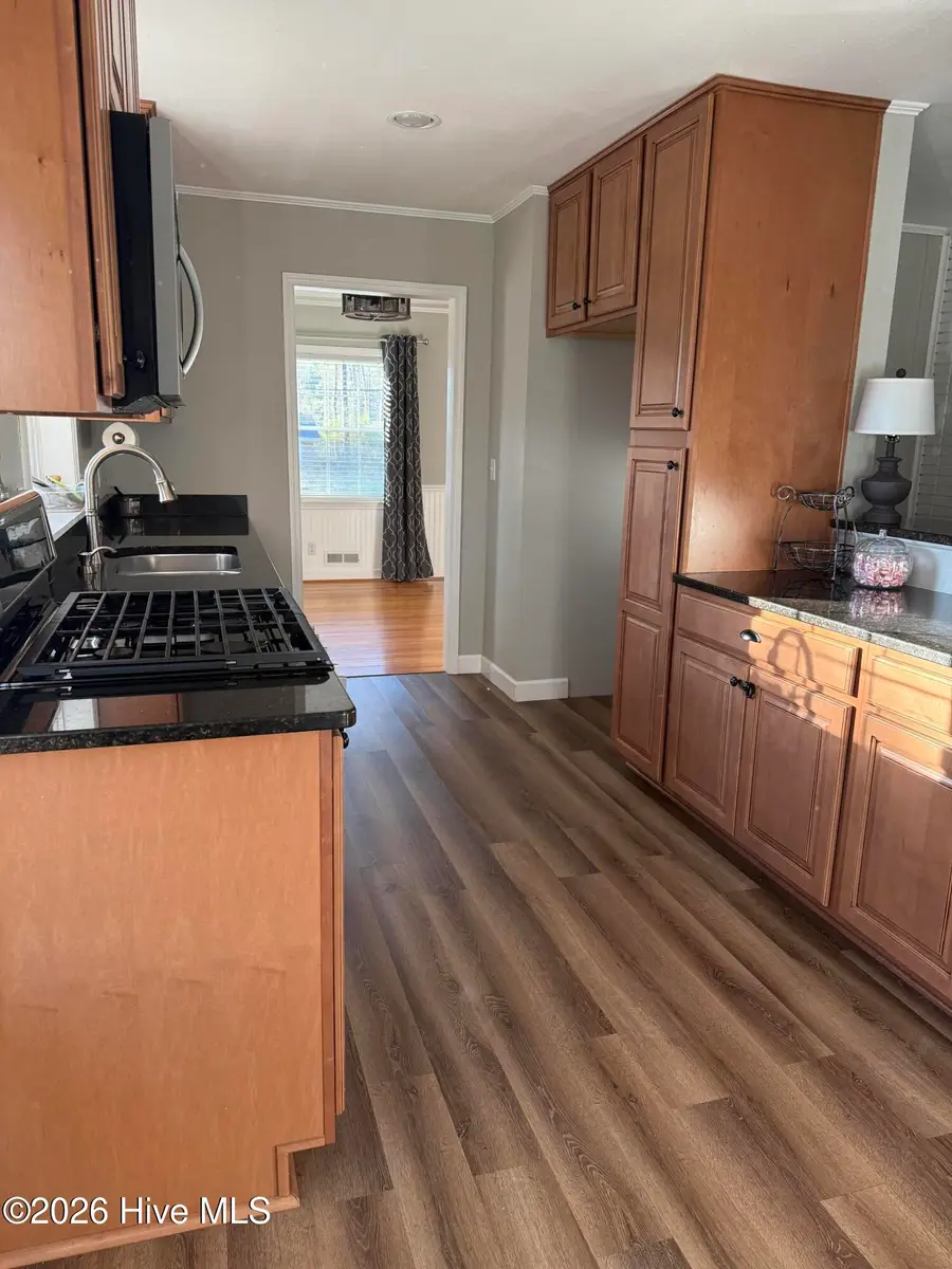 401 Hawthorne Street, Hamlet, NC 28345 - #2