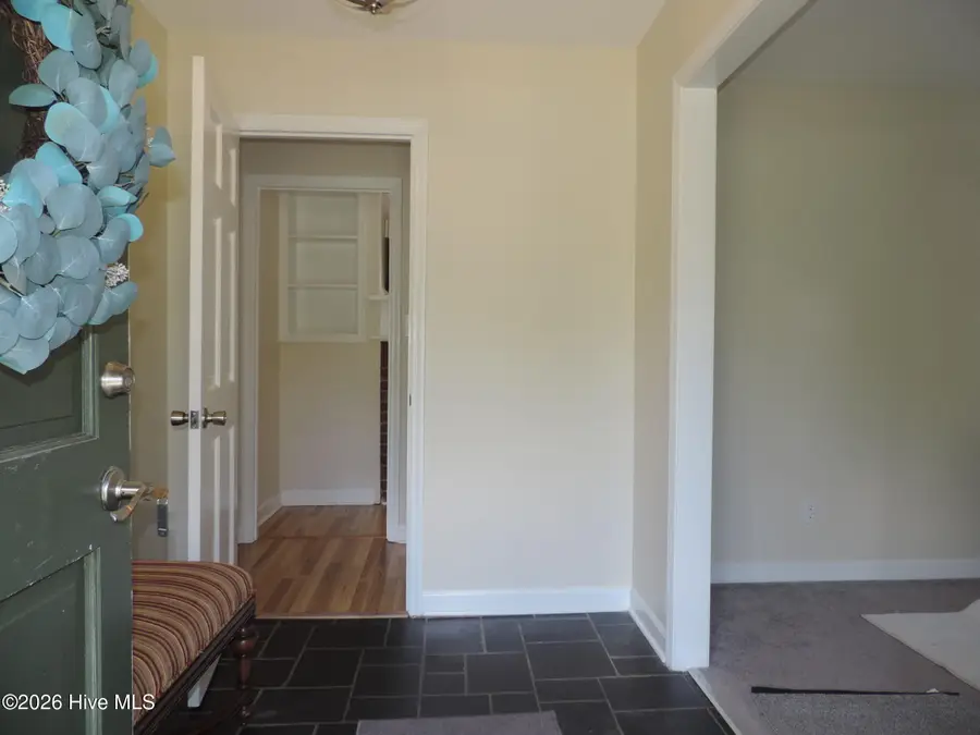209 Shoreline Drive, New Bern, NC 28562 - #2