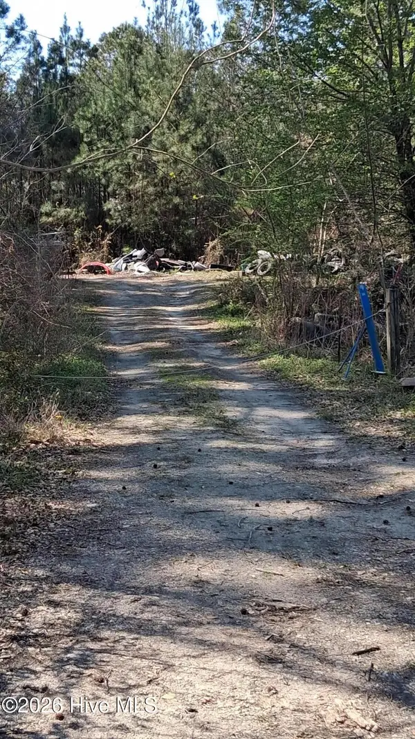 235 Old Winberry Road, Newport, NC 28570