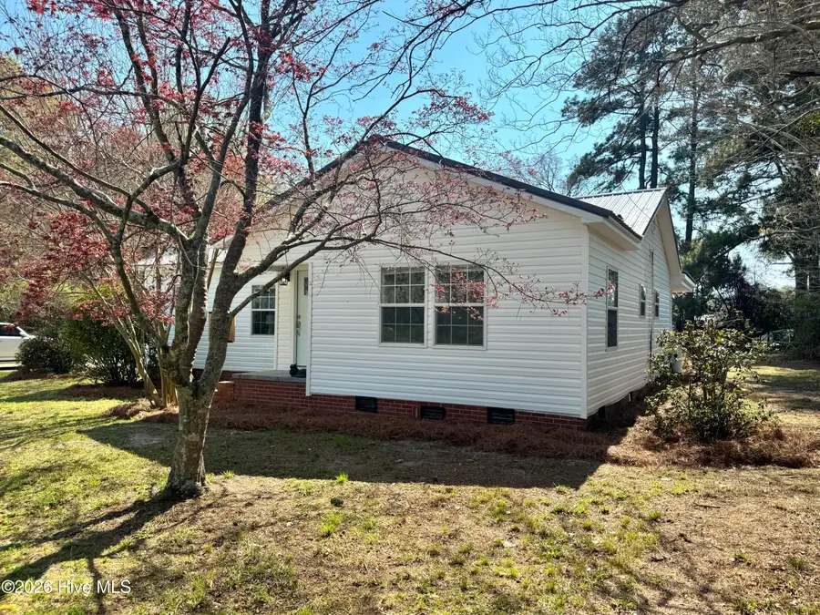 6195 Red Hill Road, Whiteville, NC 28472 - #2