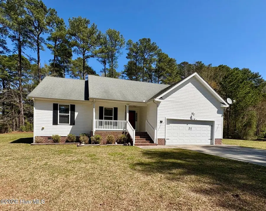 405 Pineview Drive, Elizabeth City, NC 27909 - #2