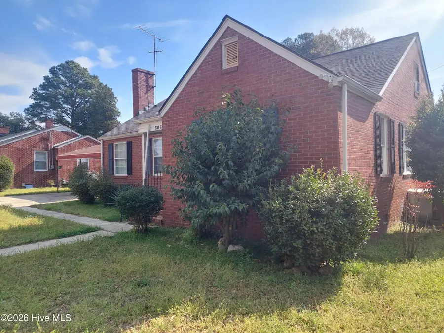 306 S Jefferson Avenue S, Goldsboro, NC 27530 - #2