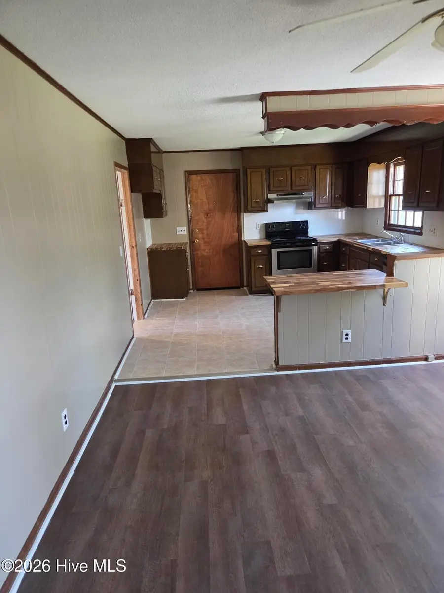 802 Eagle Road, Kinston, NC 28501 - #3
