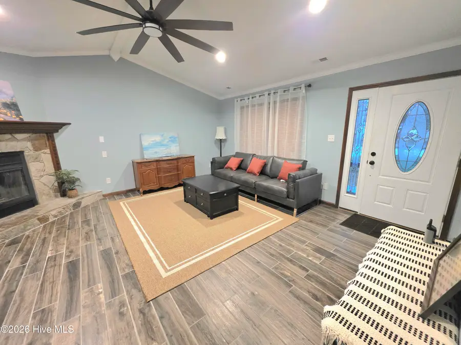 507 Fox Run Road, Jacksonville, NC 28546 - #2