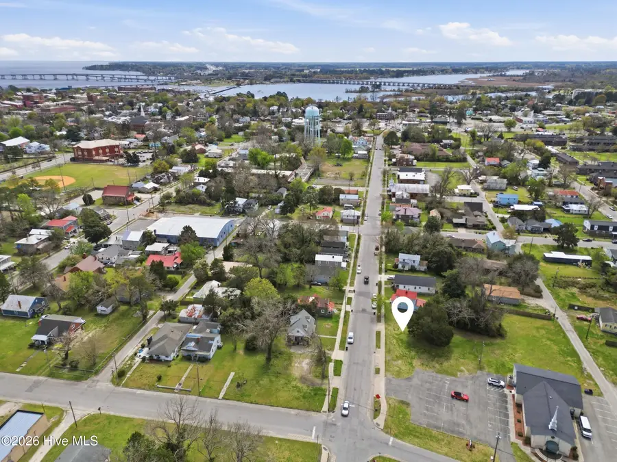 821 West Street, New Bern, NC 28560 - #2