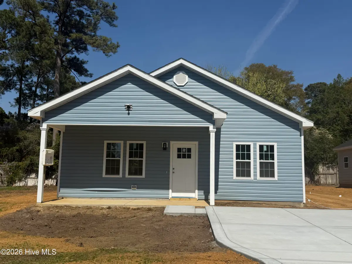 216 Pearl Street, Clinton, NC 28328 - #1