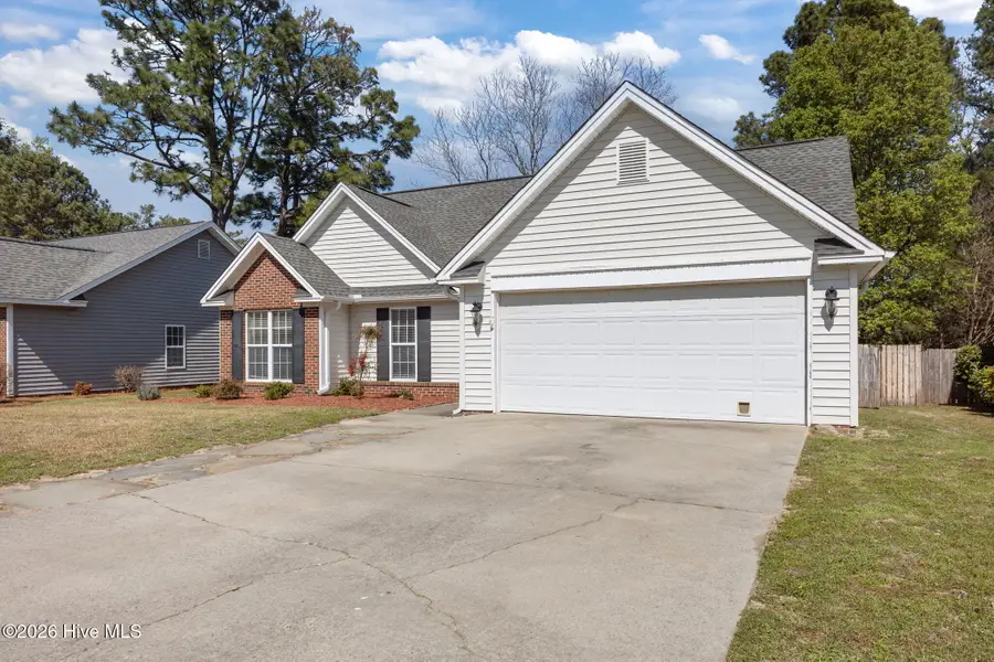 110 Kensington Way, Aberdeen, NC 28315 - #3