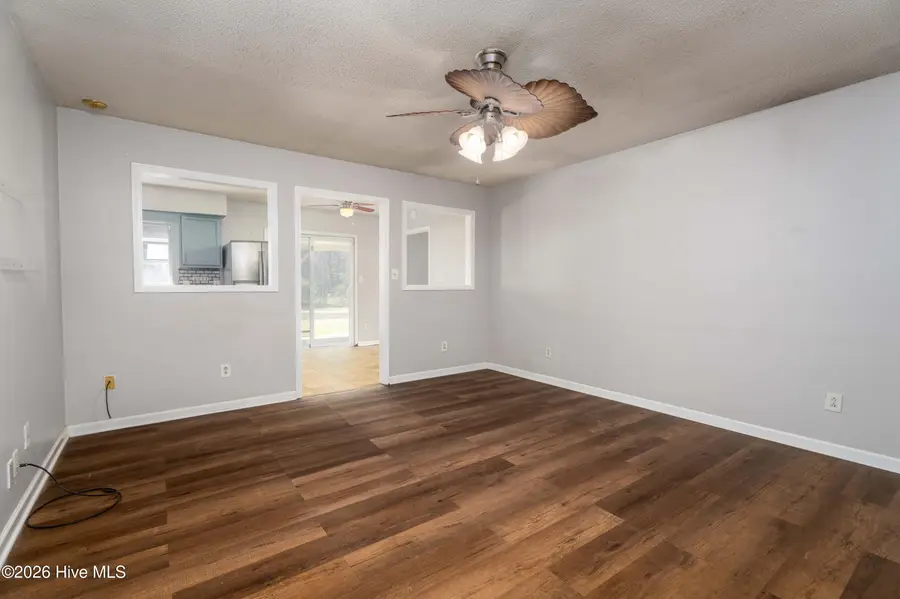 1212 Wolf Swamp Road, Jacksonville, NC 28546 - #2