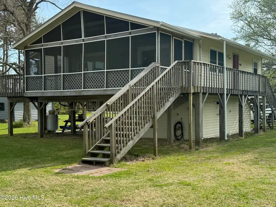 197 S River Drive, Beaufort, NC 28516 - #3
