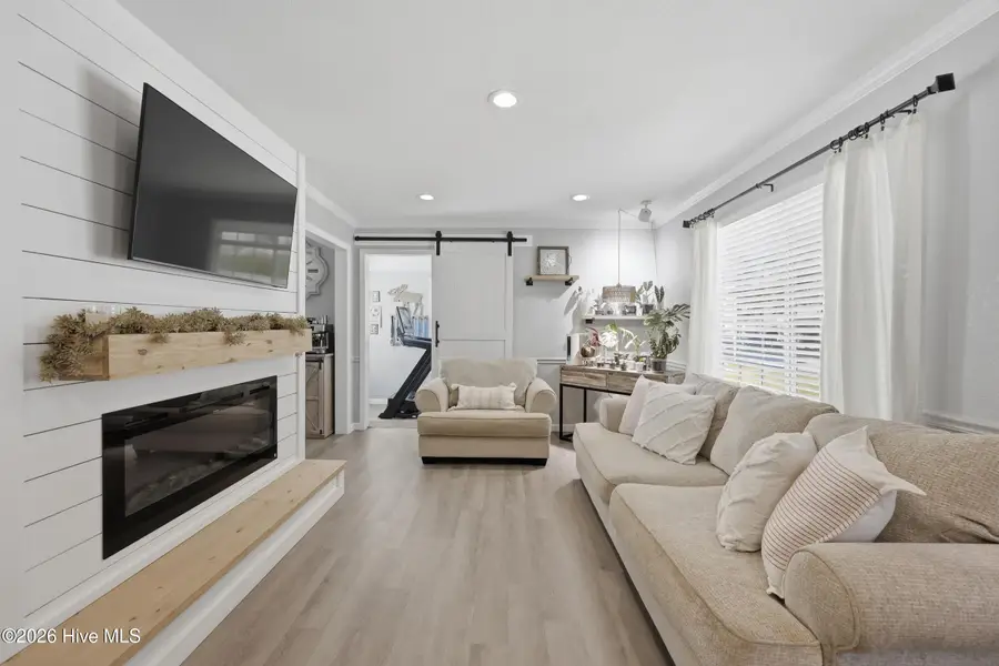 913 Bartlett Avenue, Elizabeth City, NC 27909 - #2