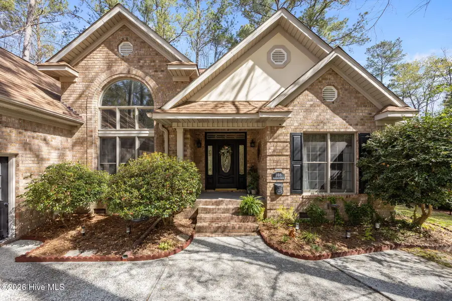 108 Southern Hills Drive, New Bern, NC 28562 - #2