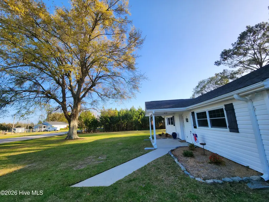 2523 Belgrade Swansboro Road, Maysville, NC 28555 - #2