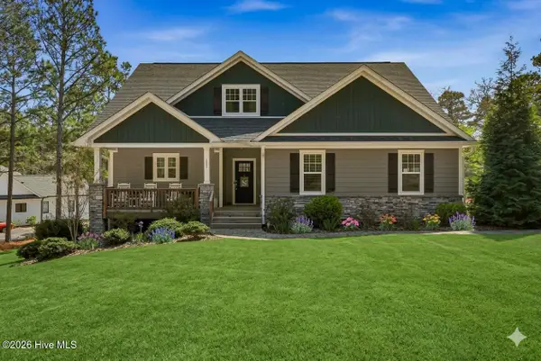 121 Longleaf Drive, West End, NC 27376