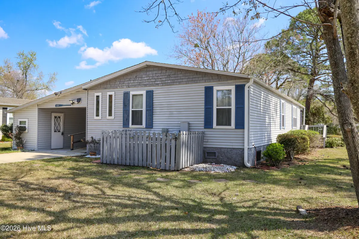 719 Nautical Court, Hampstead, NC 28443 - #1