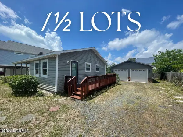 141 NE 33rd Street, Oak Island, NC 28465