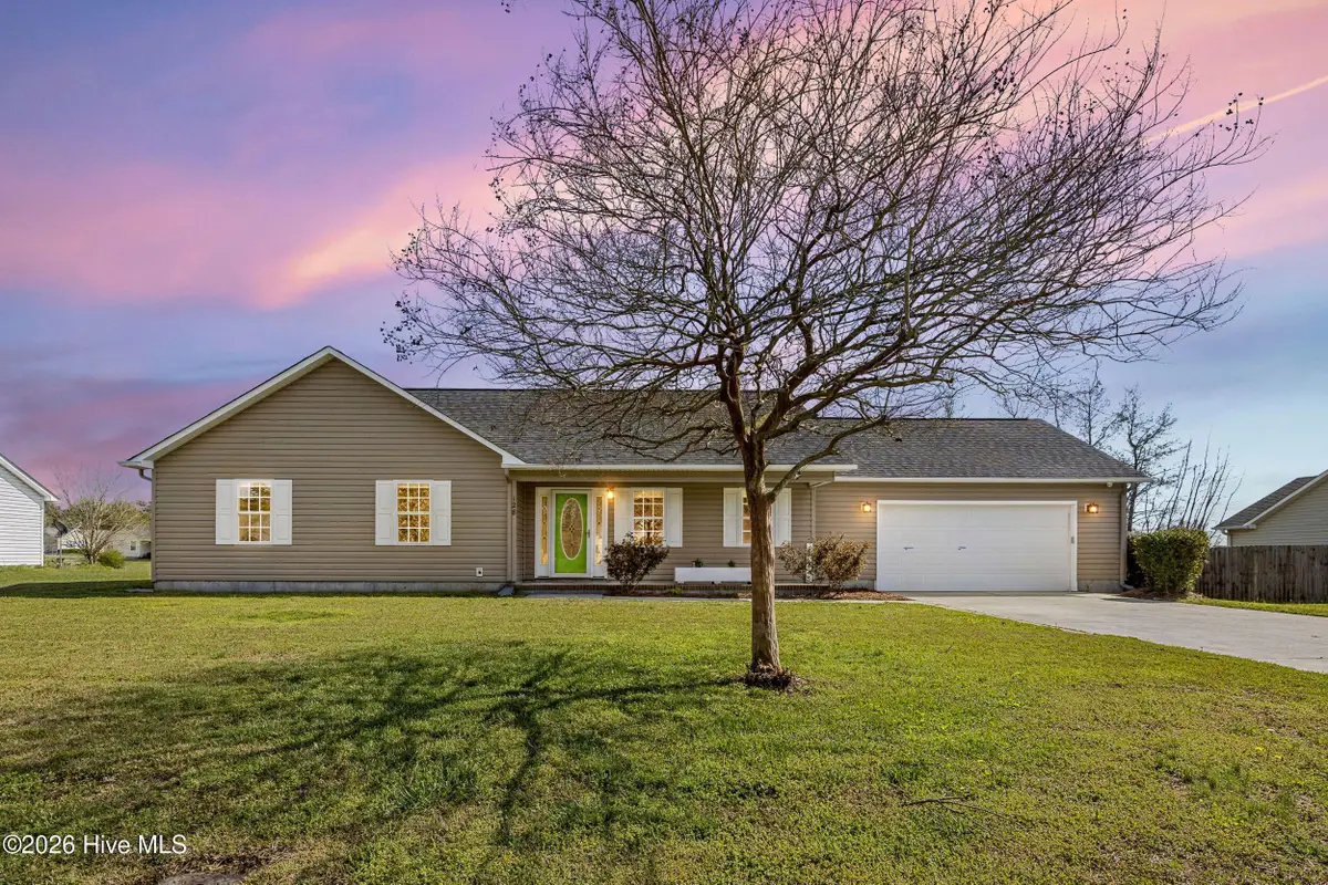 128 Airleigh Place, Richlands, NC 28574 - #1