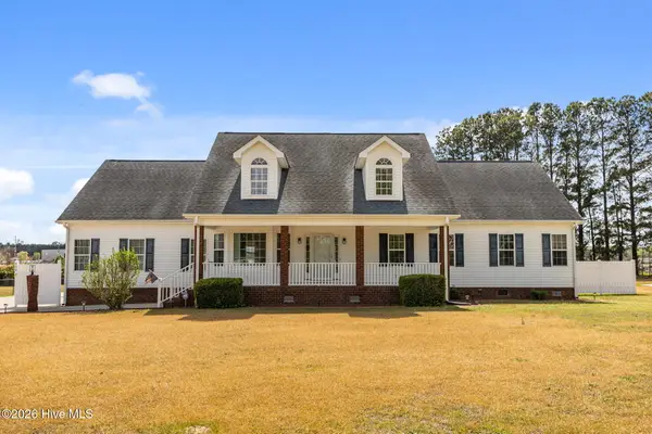 819 Badger Circle, Greenville, NC 27834