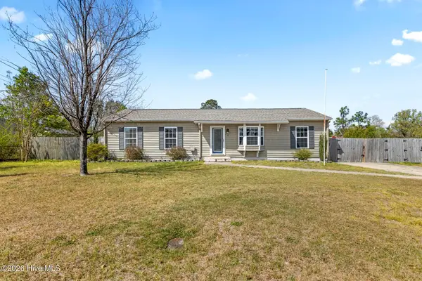 38 Riegel Drive, Hubert, NC 28539