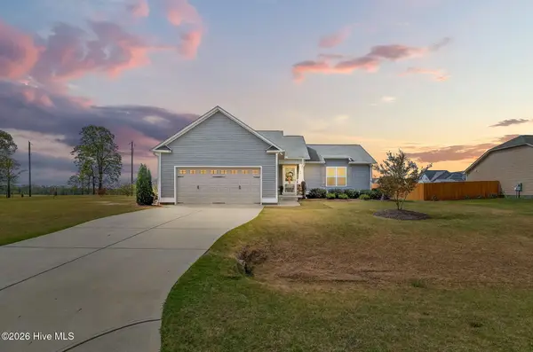 25 Cornfield Lane, Benson, NC 27504