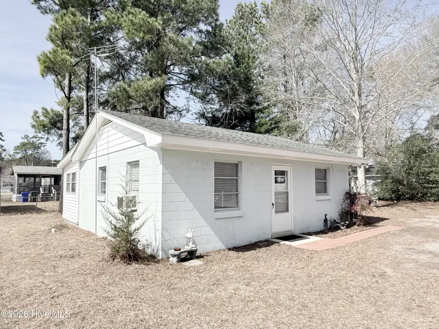 124 Bayshore Drive, Cape Carteret, NC 28584 - #2