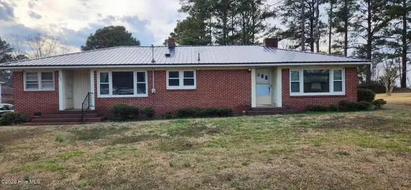 305 N 2nd Street, Macclesfield, NC 27852