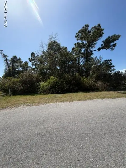 119 Fulford Drive, Harkers Island, NC 28531