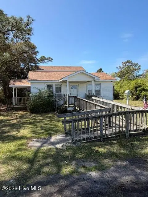 115 Fulford Drive, Harkers Island, NC 28531
