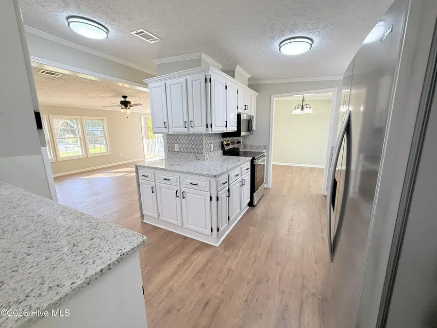 205 Selover Avenue, New Bern, NC 28560 - #3