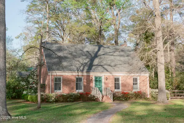 3536 Canterbury Road, Trent Woods, NC 28562