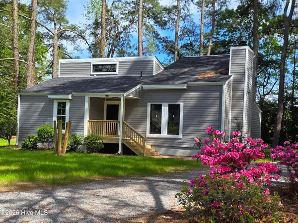 506 River Hill Drive, Greenville, NC 27858