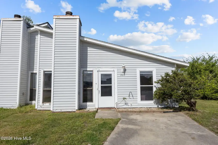 208 Yaupon Drive, Jacksonville, NC 28546 - #3