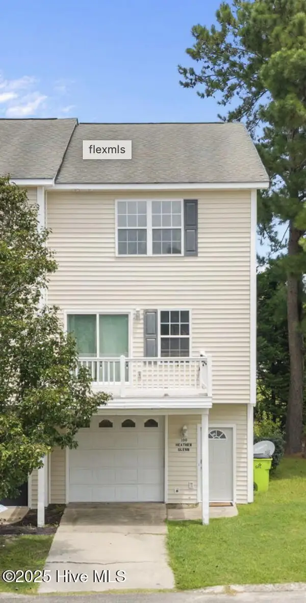 100 Heather Glen Circle, Havelock, NC 28532